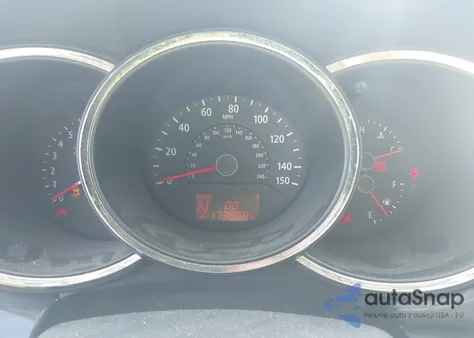 2013 Kia Sorento Lx z USA, uszkodzony, nr VIN 5XYKTDA64DG424596